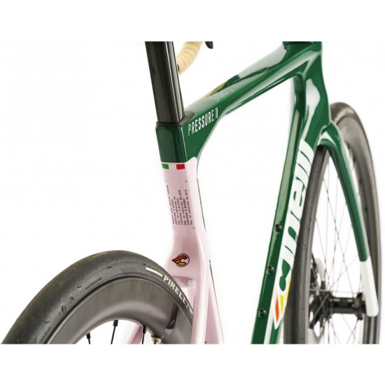 CINELLI országúti kerékpár Pressure II karbon tárcsafékes Shimano